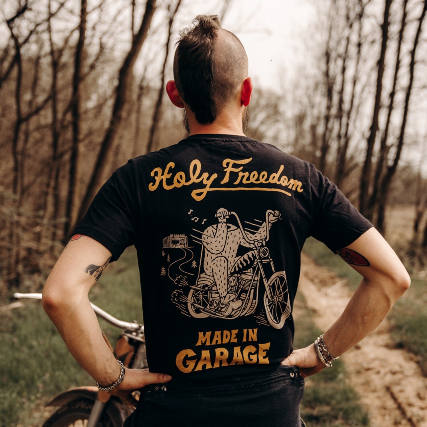 Holy Freedom Yeti t-shirt