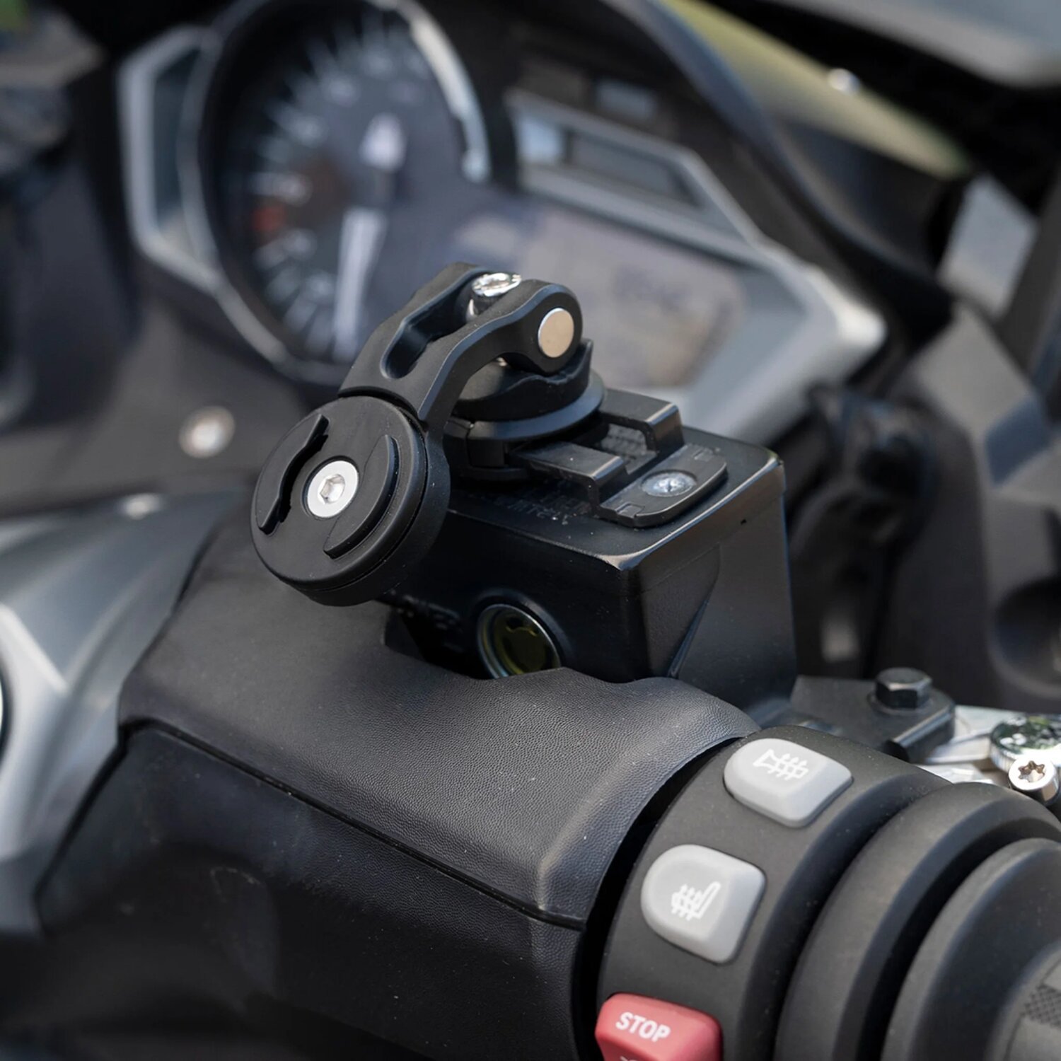 SP Connect ,Brake Mount Large, Black