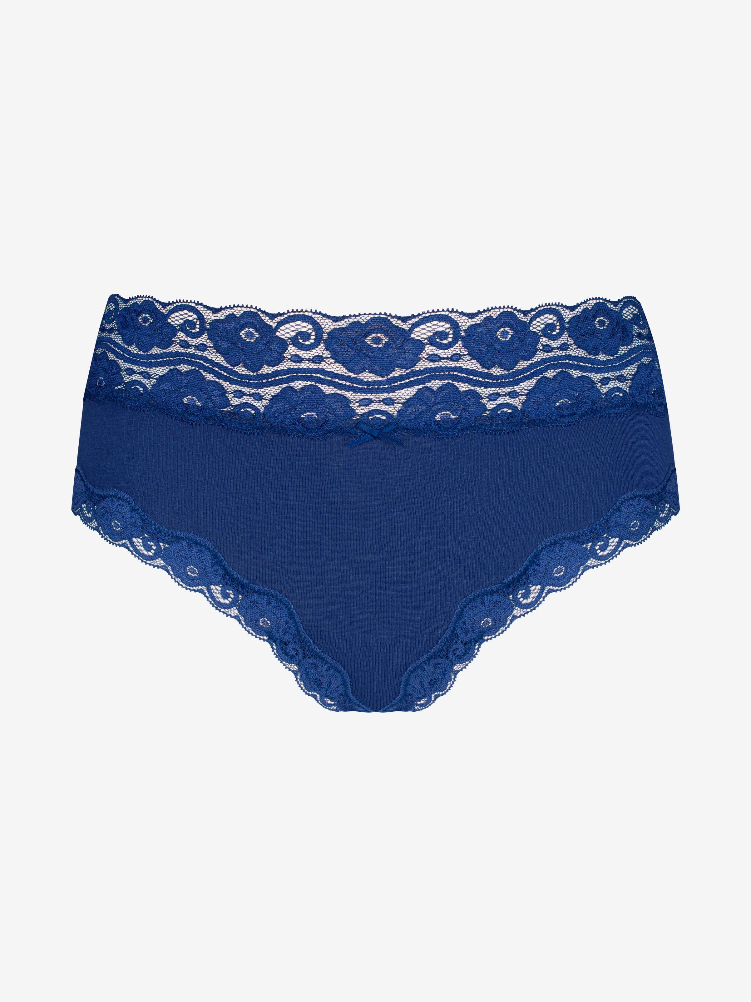 Dolly Hipster String