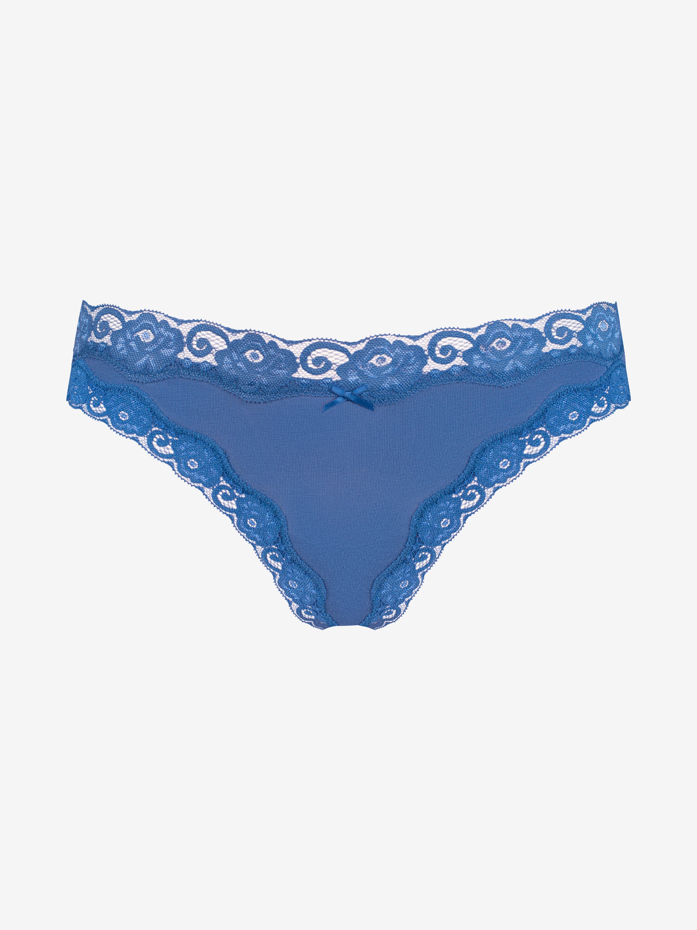 Dolly String