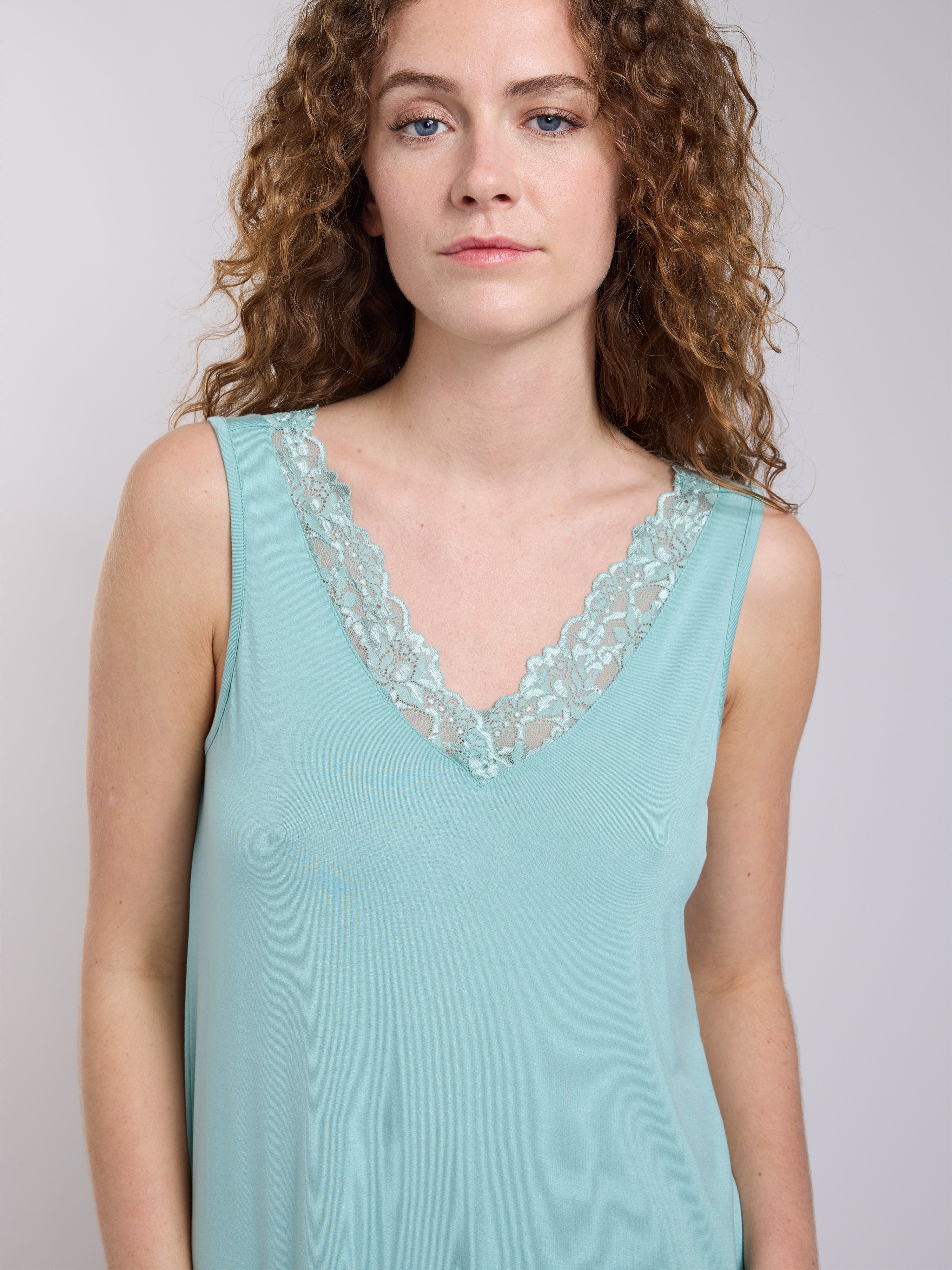 Lily V Neck Nightgown