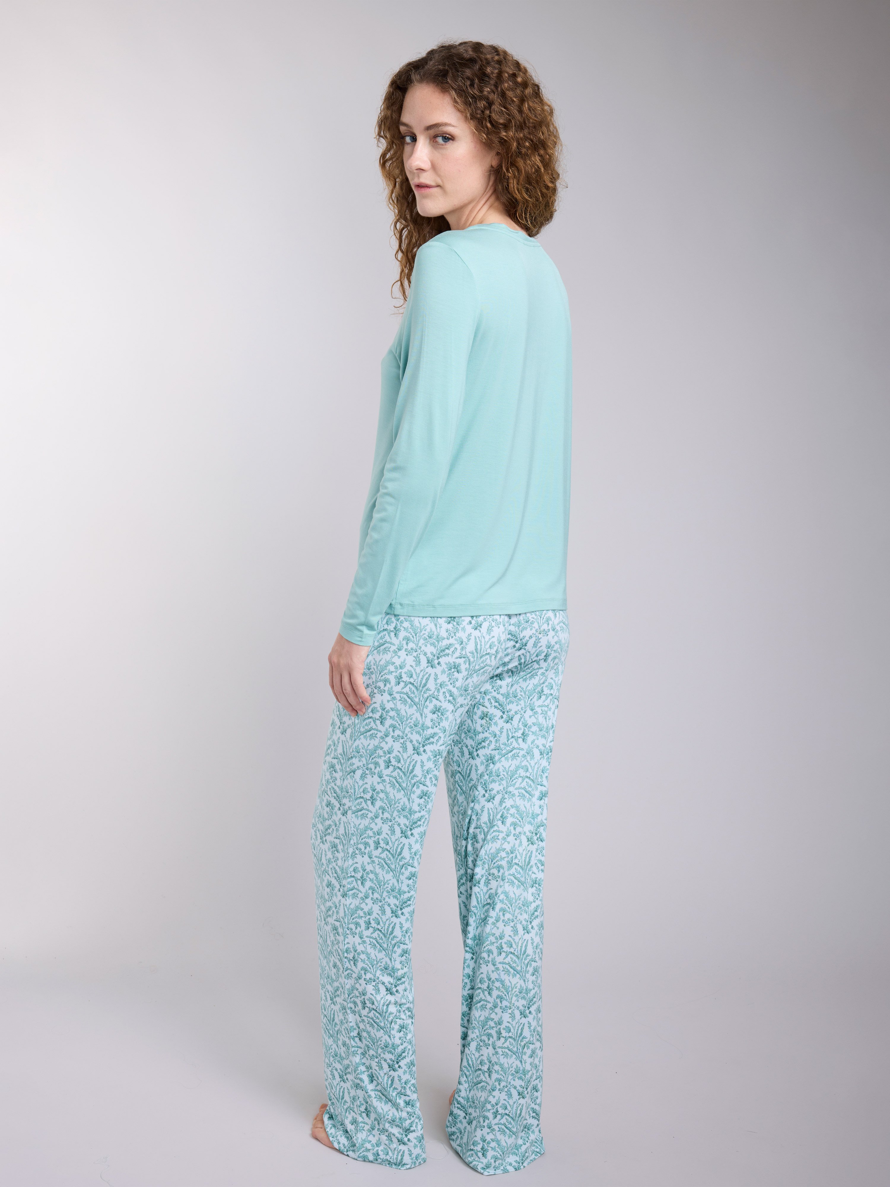 Lily Long Sleeve Nightshirt