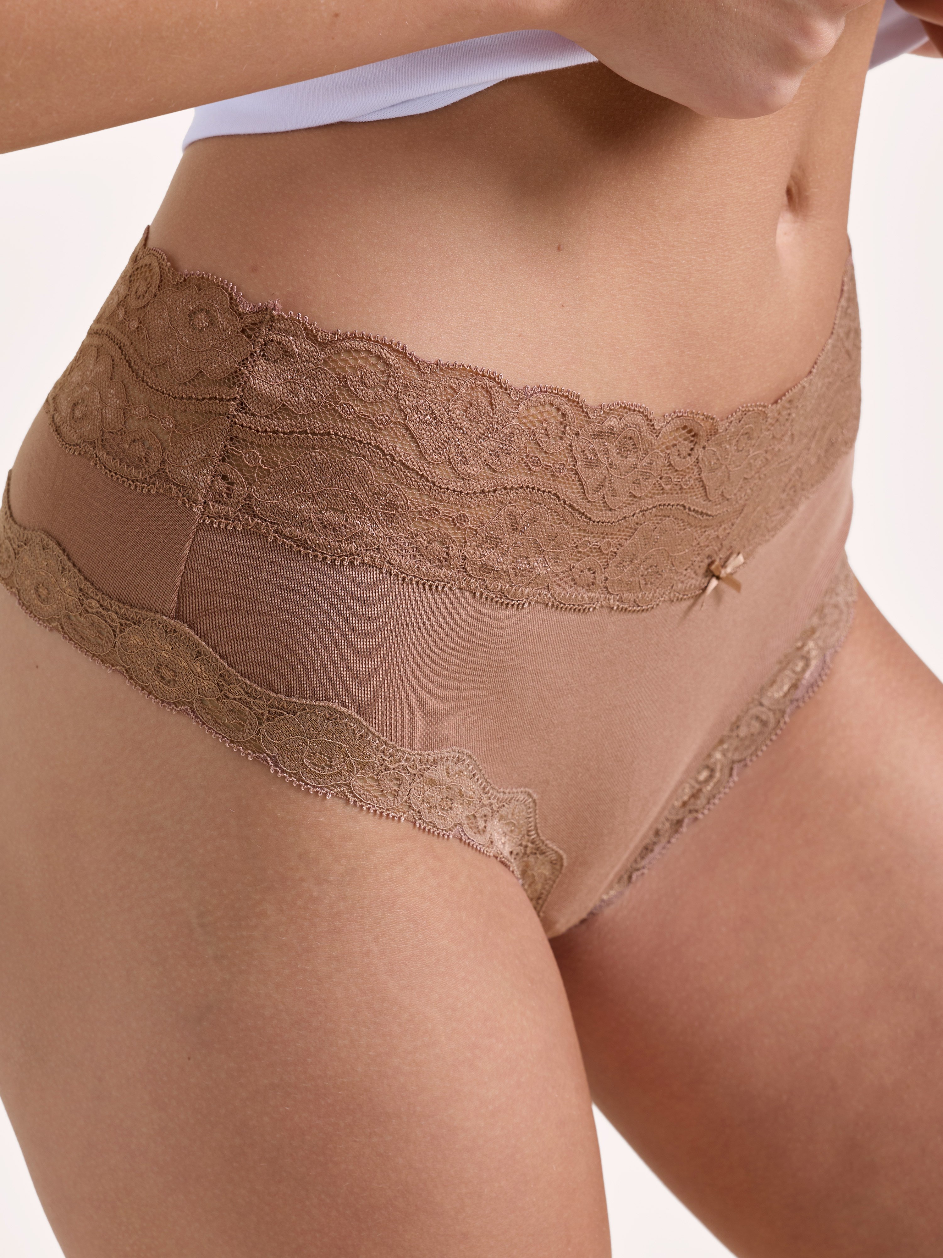Dolly Hipster Thong