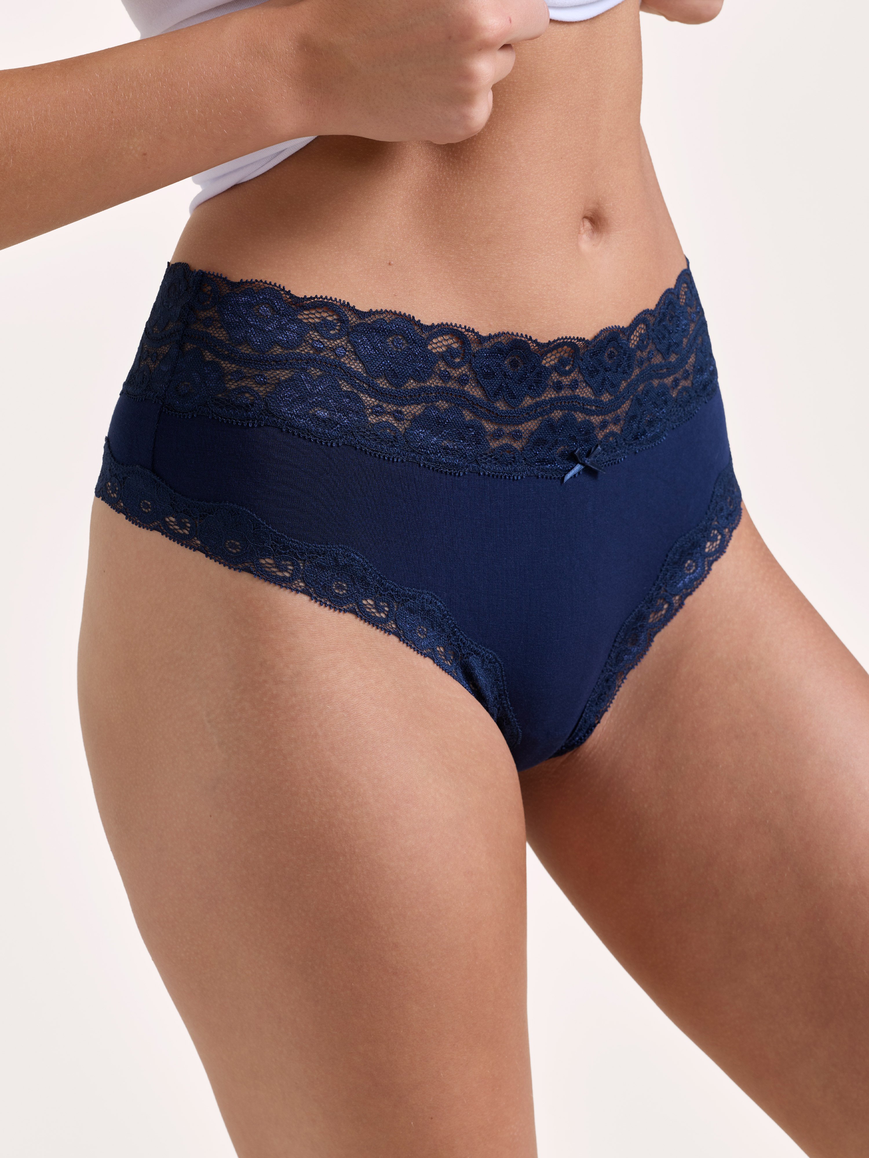 Dolly Hipster Thong