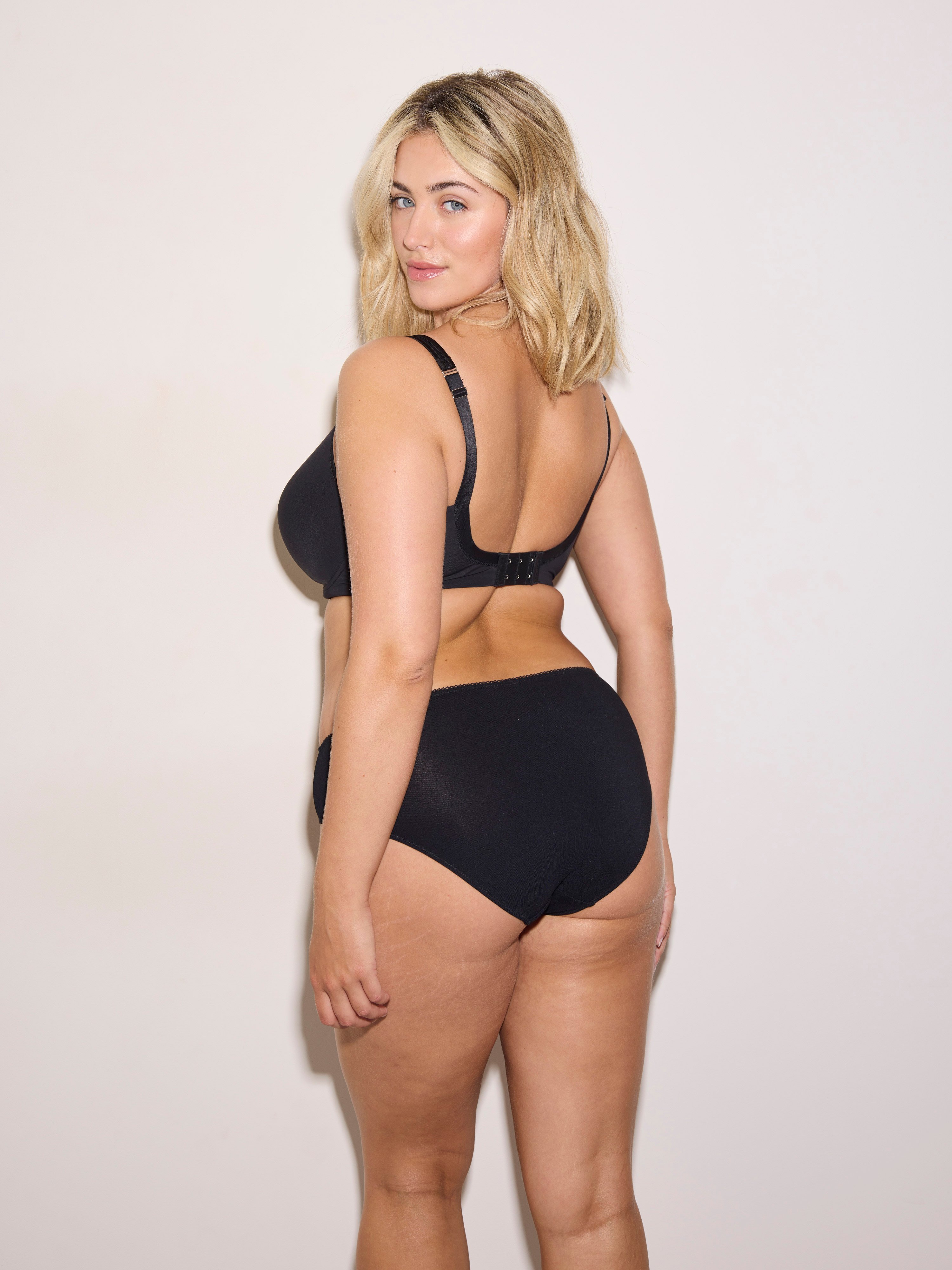 Oline Tai