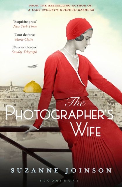 Photographer''s Wife