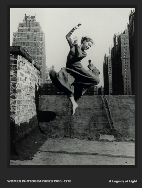 Women Photographers 1900 – 1975