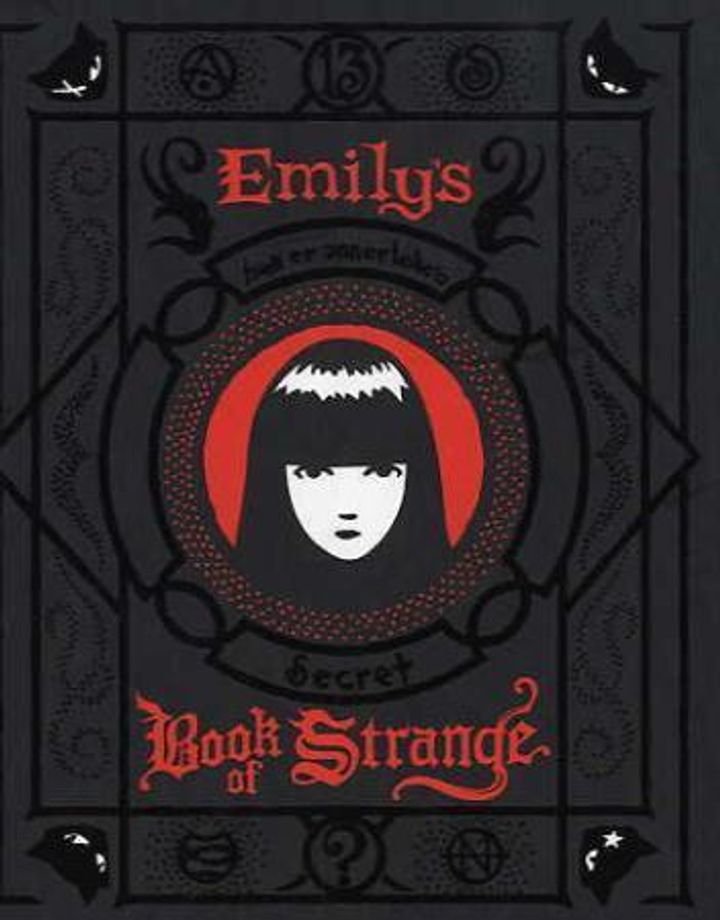 Emily's book of strange - hun er annerledes