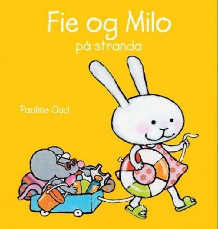 Fie og Milo på stranda