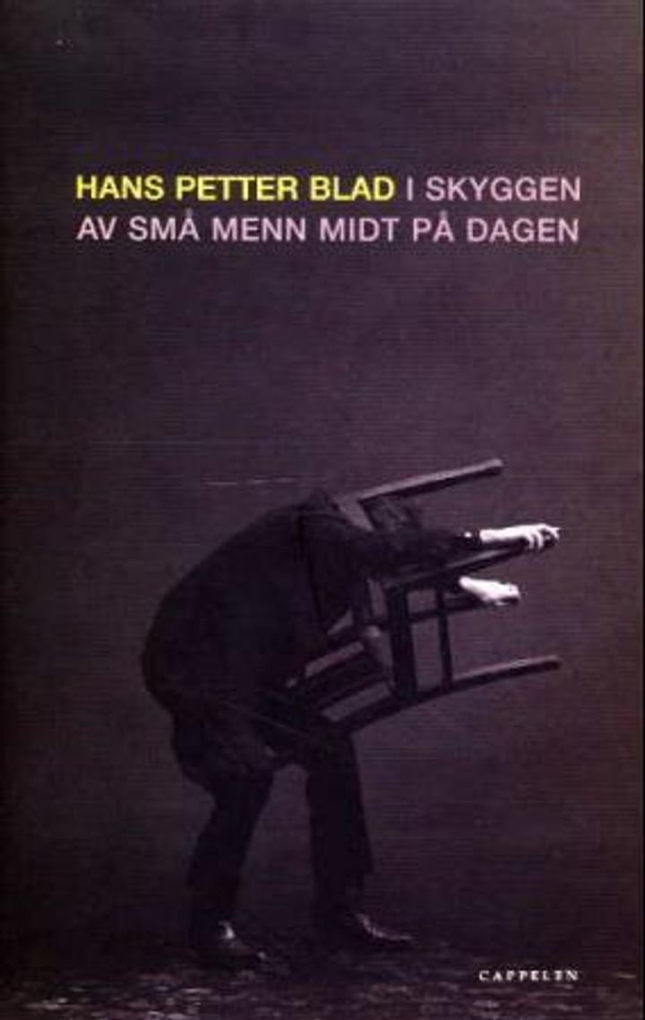 I skyggen av små menn midt på dagen - roman