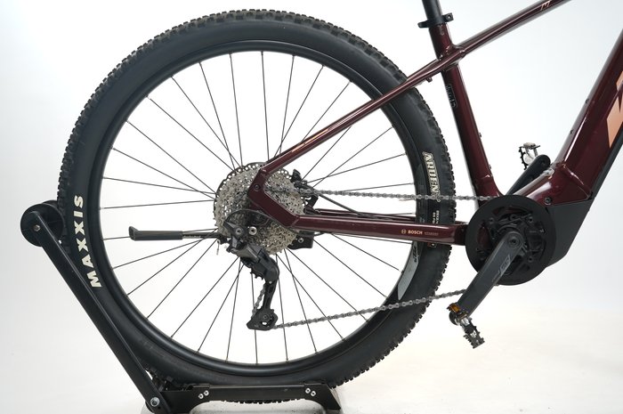KTM Macina Team 693