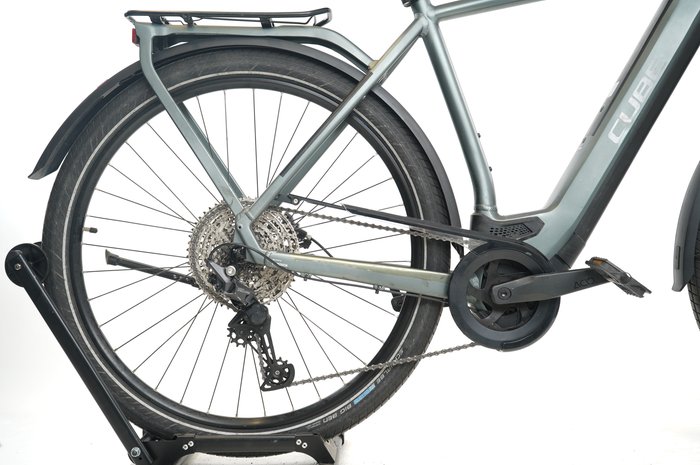 CUBE Kathmandu Hybrid Pro 625