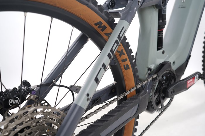 CUBE Stereo Hybrid 160 HPC Race 625 27.5