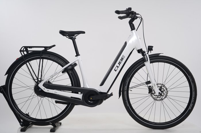CUBE SUPREME HYBRID ONE 500