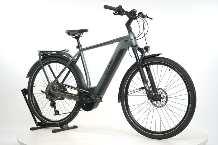 CUBE Kathmandu Hybrid Pro 625