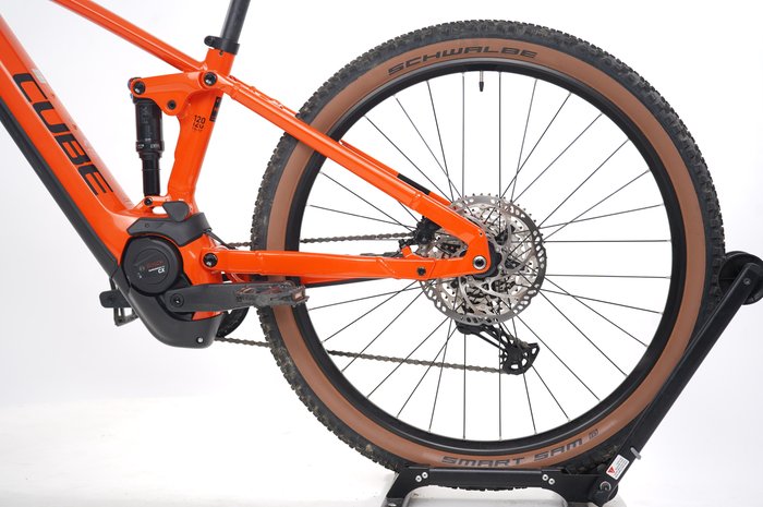 CUBE Stereo Hybrid 120 Race 750
