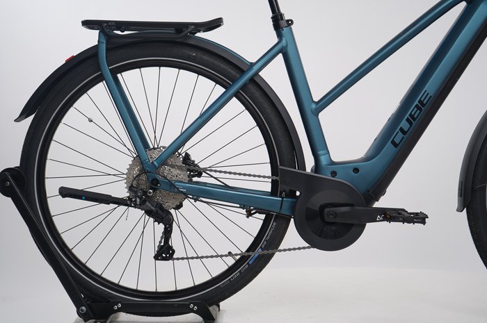 CUBE Kathmandu Hybrid ONE 750