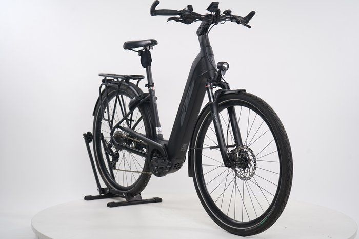 KTM CENTO 10 Plus