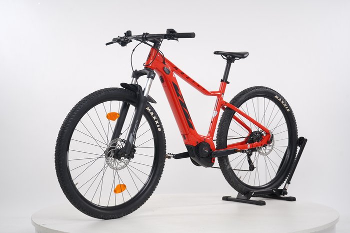 KTM Macina Race 592