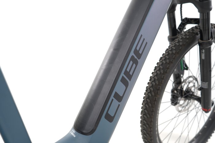 CUBE Reaction Hybrid ABS 750