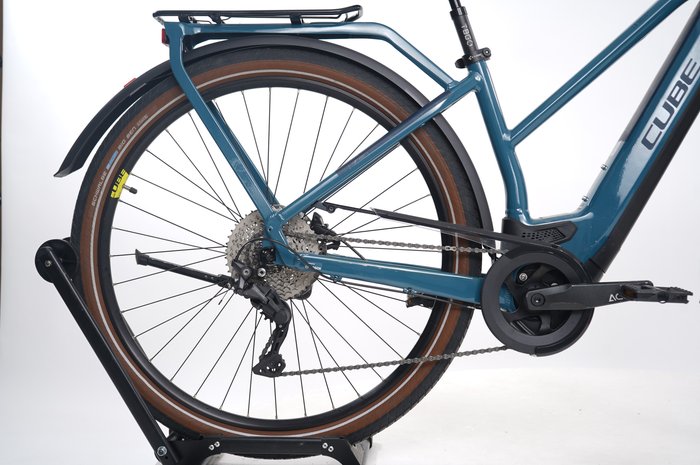 CUBE Kathmandu Hybrid ONE 625 Lady
