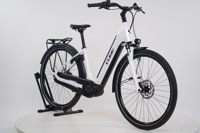 CUBE SUPREME HYBRID ONE 500