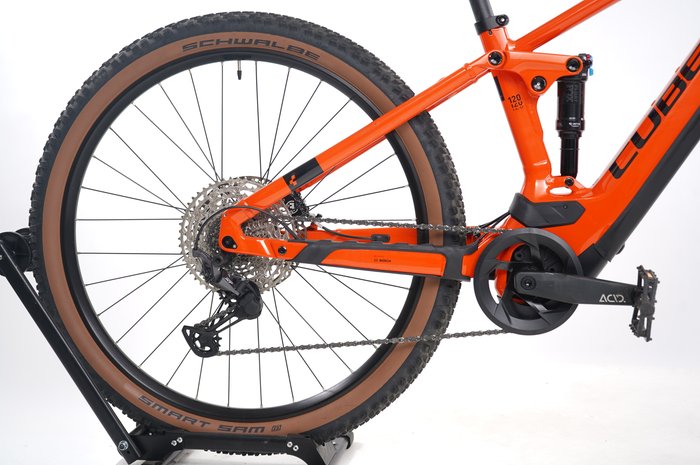 CUBE Stereo Hybrid 120 Race 750