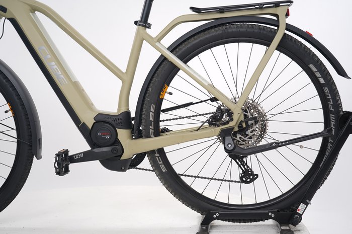CUBE Kathmandu Hybrid Pro 625