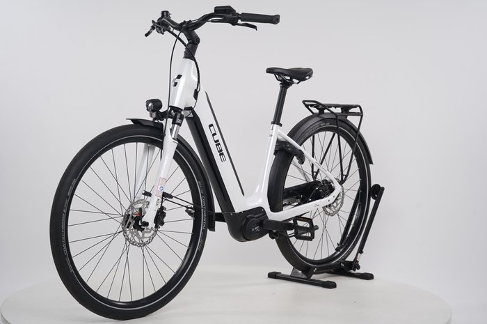 CUBE SUPREME HYBRID ONE 500