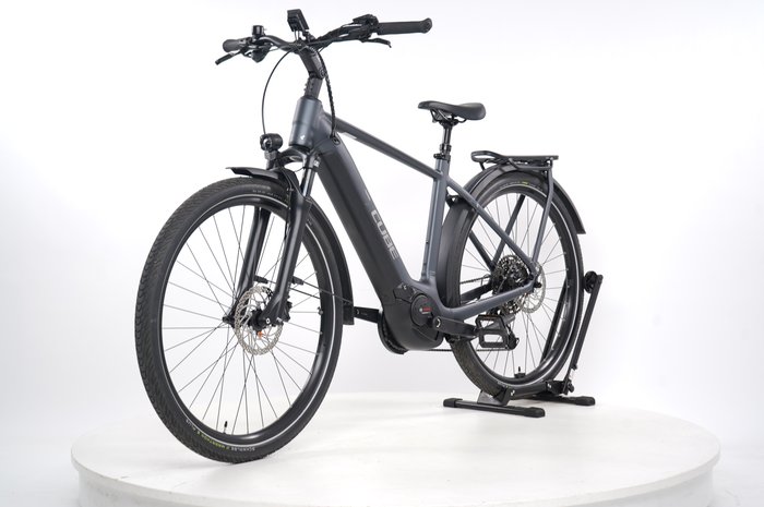 CUBE TOURING HYBRID PRO 625