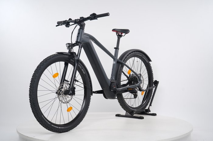 CUBE Reaction Hybrid Race 750