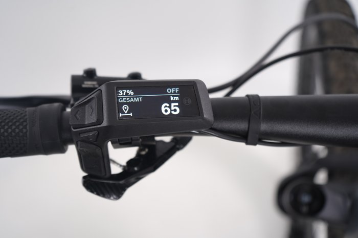 CUBE Reaction Hybrid Race 800