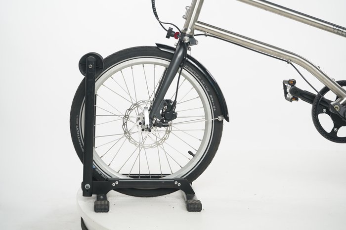 Vello Titan Mountain Drive