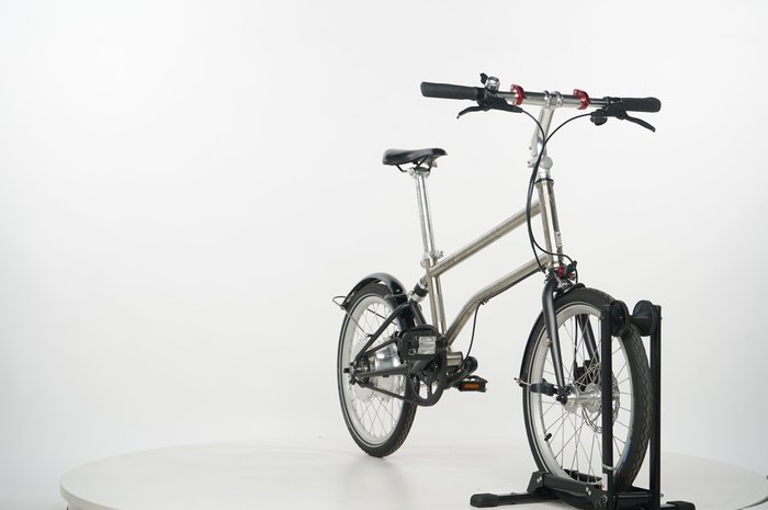 Vello Titan Mountain Drive