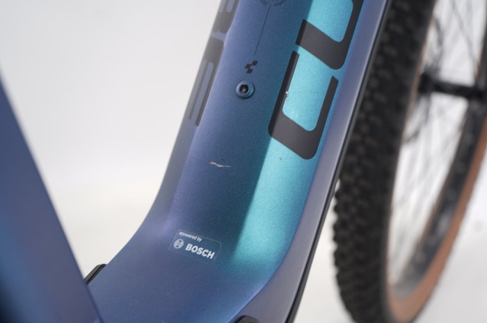 CUBE Reaction Hybrid Race 750