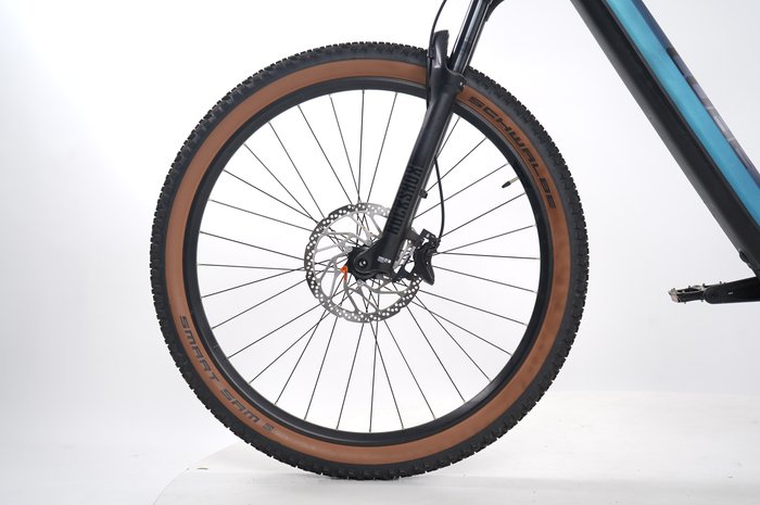CUBE Reaction Hybrid Race 750
