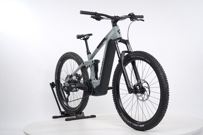 CUBE Stereo Hybrid 140 HPC Pro 750