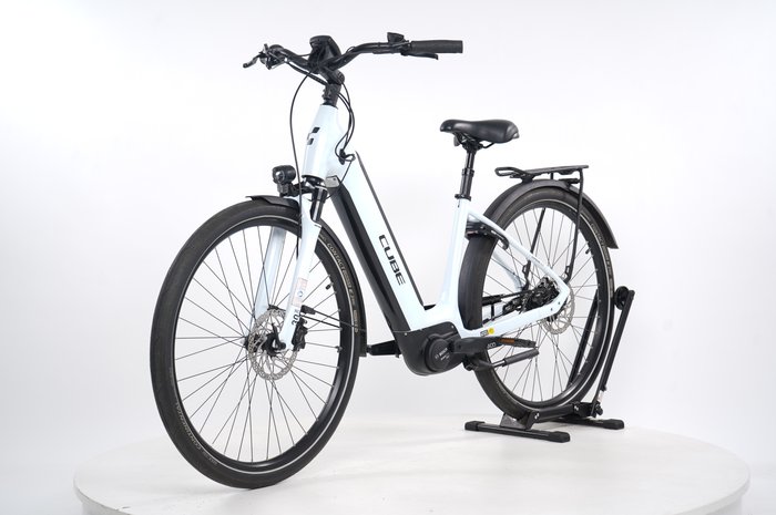 CUBE SUPREME HYBRID EXC 500