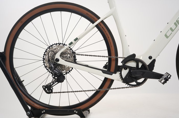 CUBE Nuroad Hybrid C:62 Race
