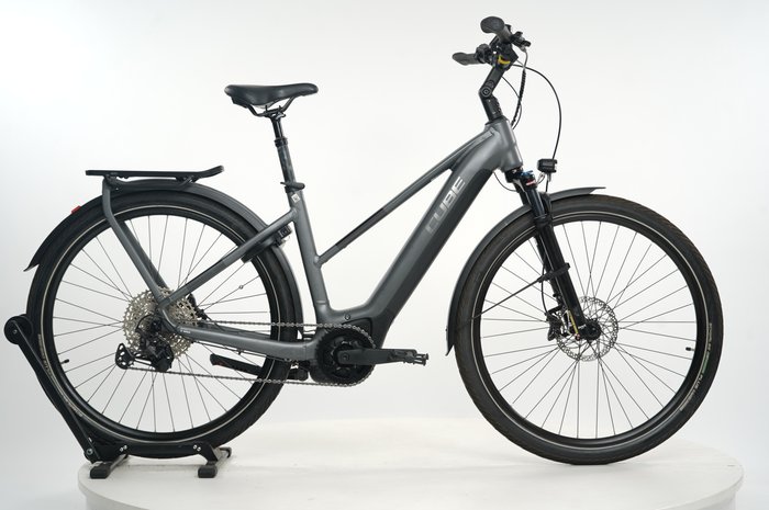 CUBE Touring Hybrid EXC 625