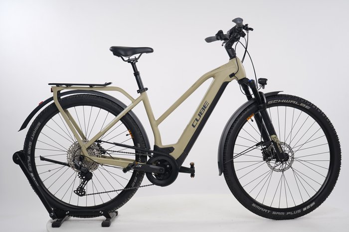 CUBE Kathmandu Hybrid Pro 625