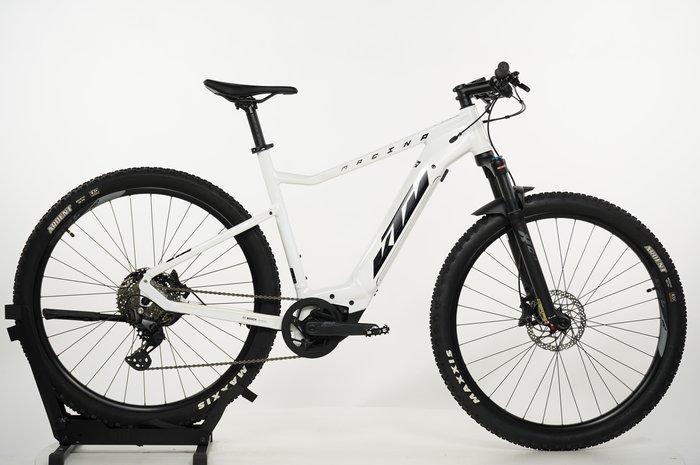 KTM Macina Race 591