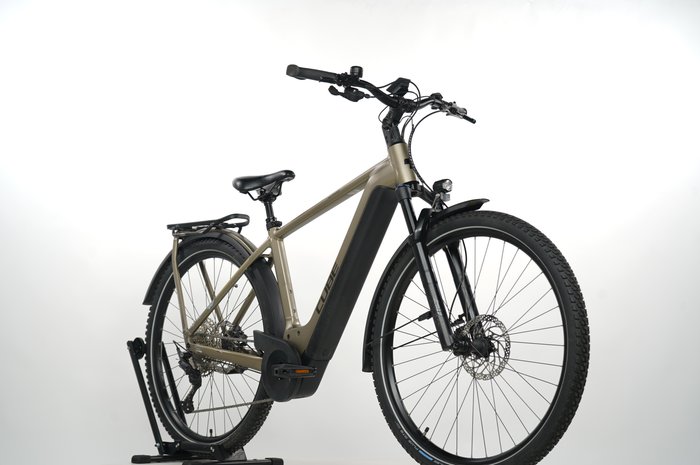 Cube Kathmandu Hybrid Pro 750