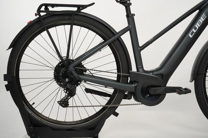 CUBE Touring Hybrid ONE 625
