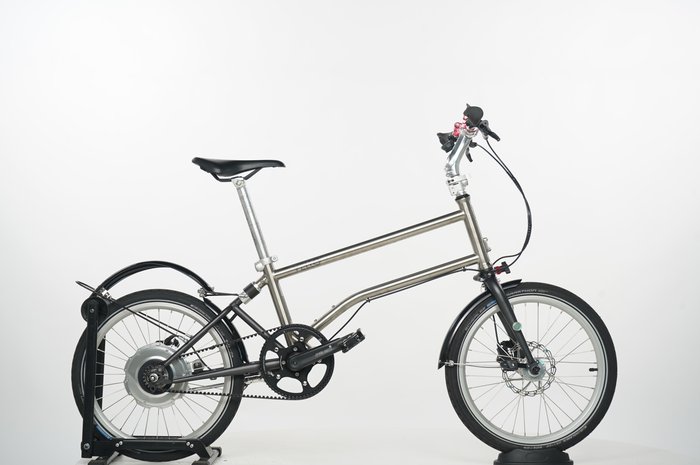 Vello Titan Mountain Drive