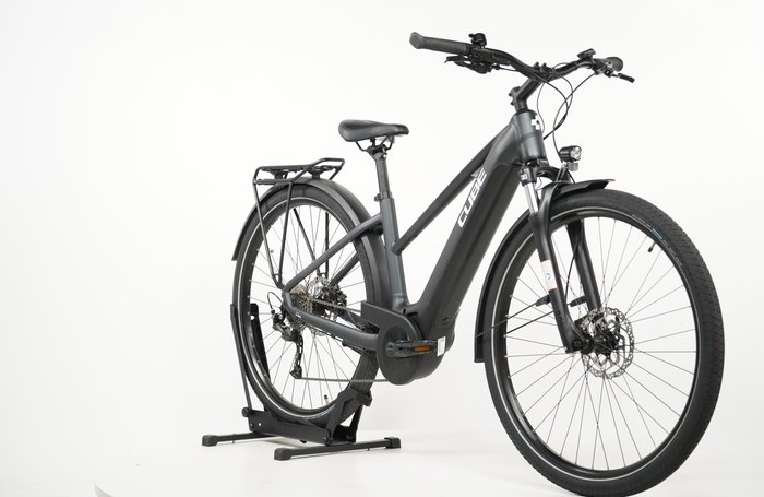 CUBE Touring Hybrid ONE 625