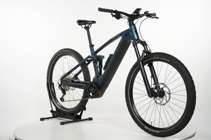 CUBE Stereo Hybrid 120 Race 750
