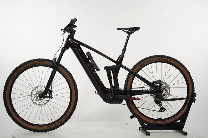 CUBE Stereo Hybrid 140 HPC Race