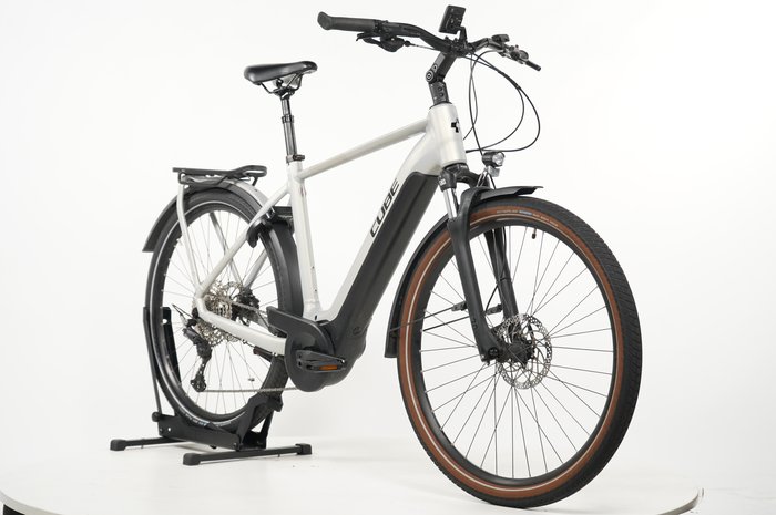 CUBE Touring Hybrid Pro 625