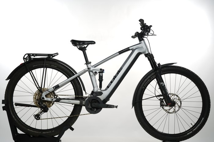 CUBE Stereo Hybrid 120 Race 750